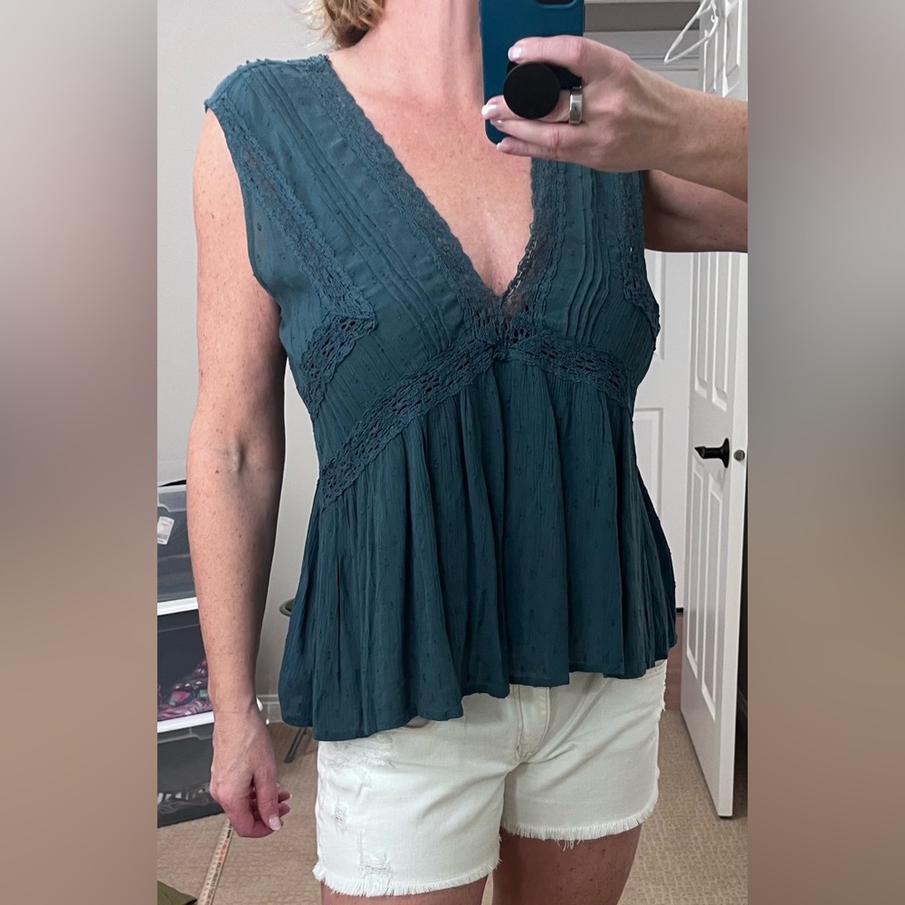 NEW American Eagle Elegant Teal Lace Trimmed Women's Top